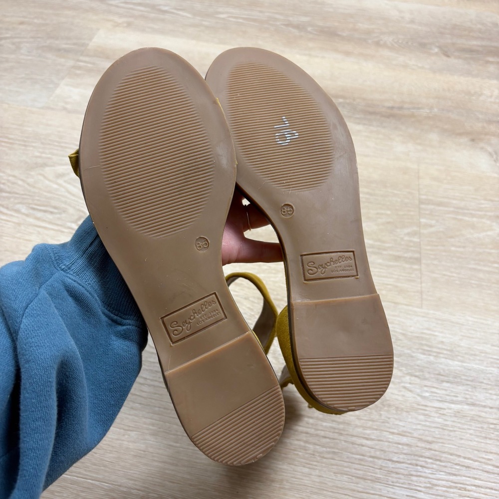 Seychelles Suede Ruffle Ankle Strap Flat Sandals Women's 8.5 - Picture 3 of 6